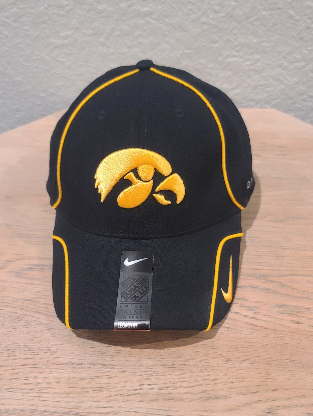 Nike Iowa Hawkeyes Legacy91 Dri-FIT Adjustable Hat Cap Black Gold Unisex NWT